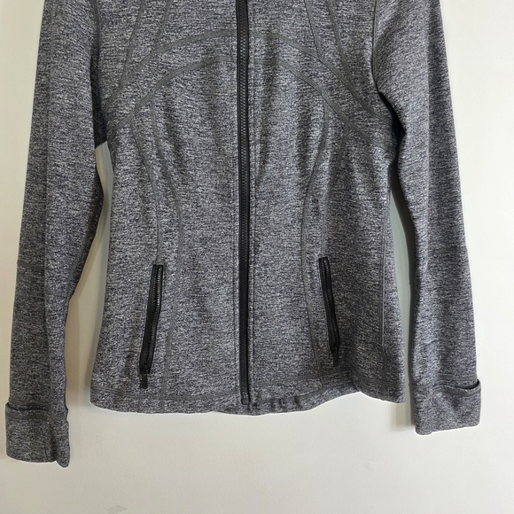 EUC Lululemon Define Work Out Fitness Full Zip Grey Stretch Jacket Size 8 - Picture 6 of 13